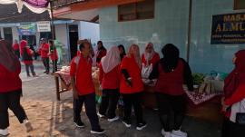 UMKM Srikandi Kalurahan Pengkol Berpartisipasi Membuka Lapak pada Peringatan Hari Lanjut Usia ke-30
